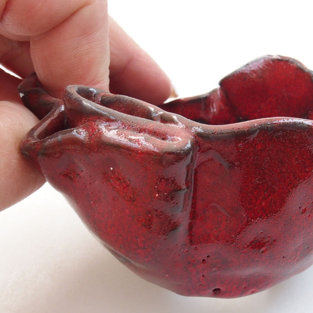 Kerámia kagyló 8,5 x 7 x 5 cm , piros színű