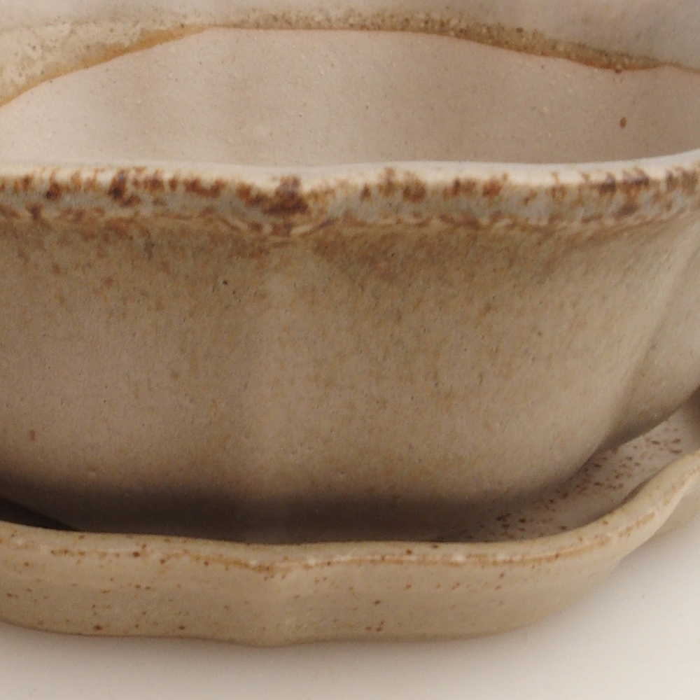 Bonsai tál + csészealj H06 - 14,5 x 14,5 x 5 cm. - bézs színű