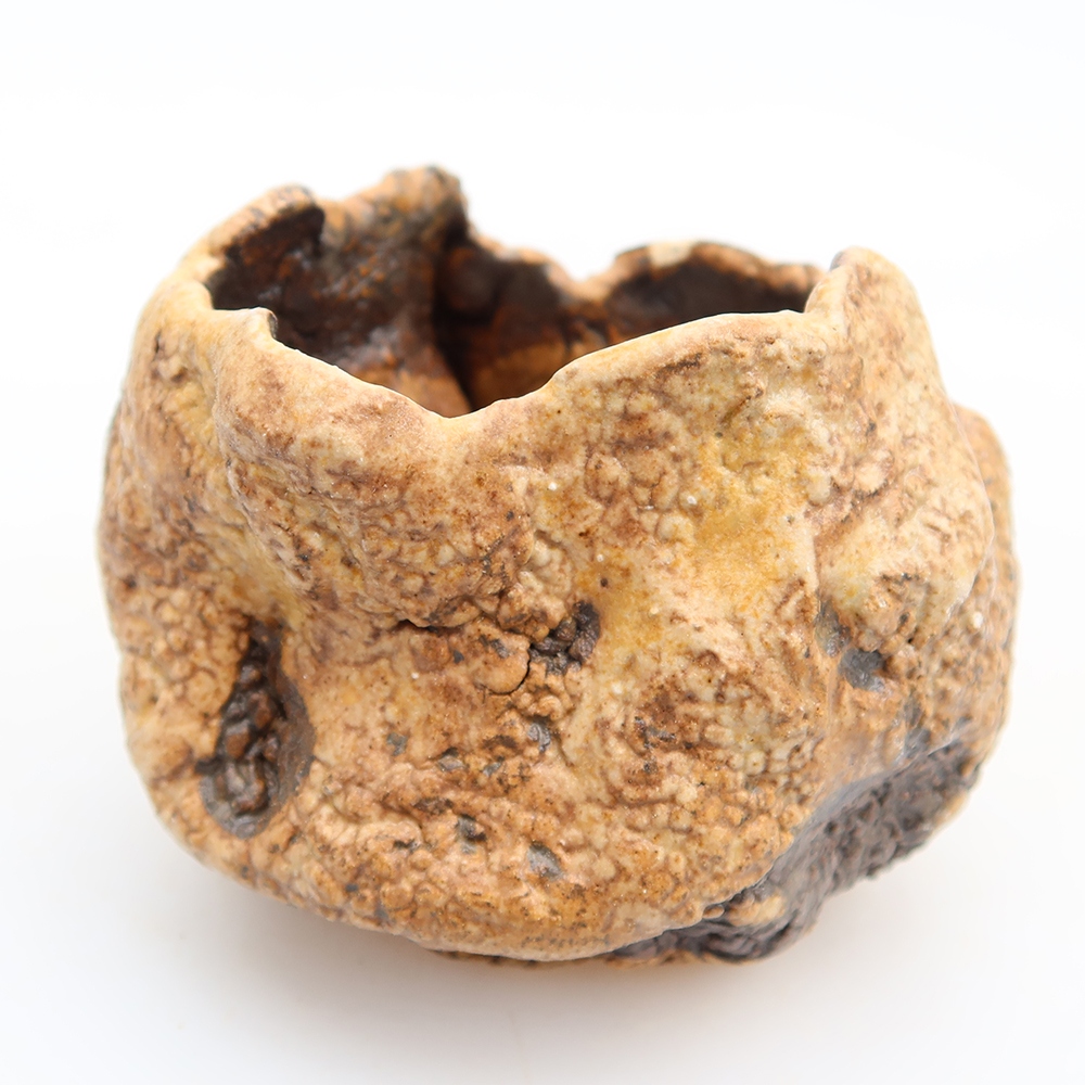 Kerámia héj  6 x 5 x 6 cm, barna színű