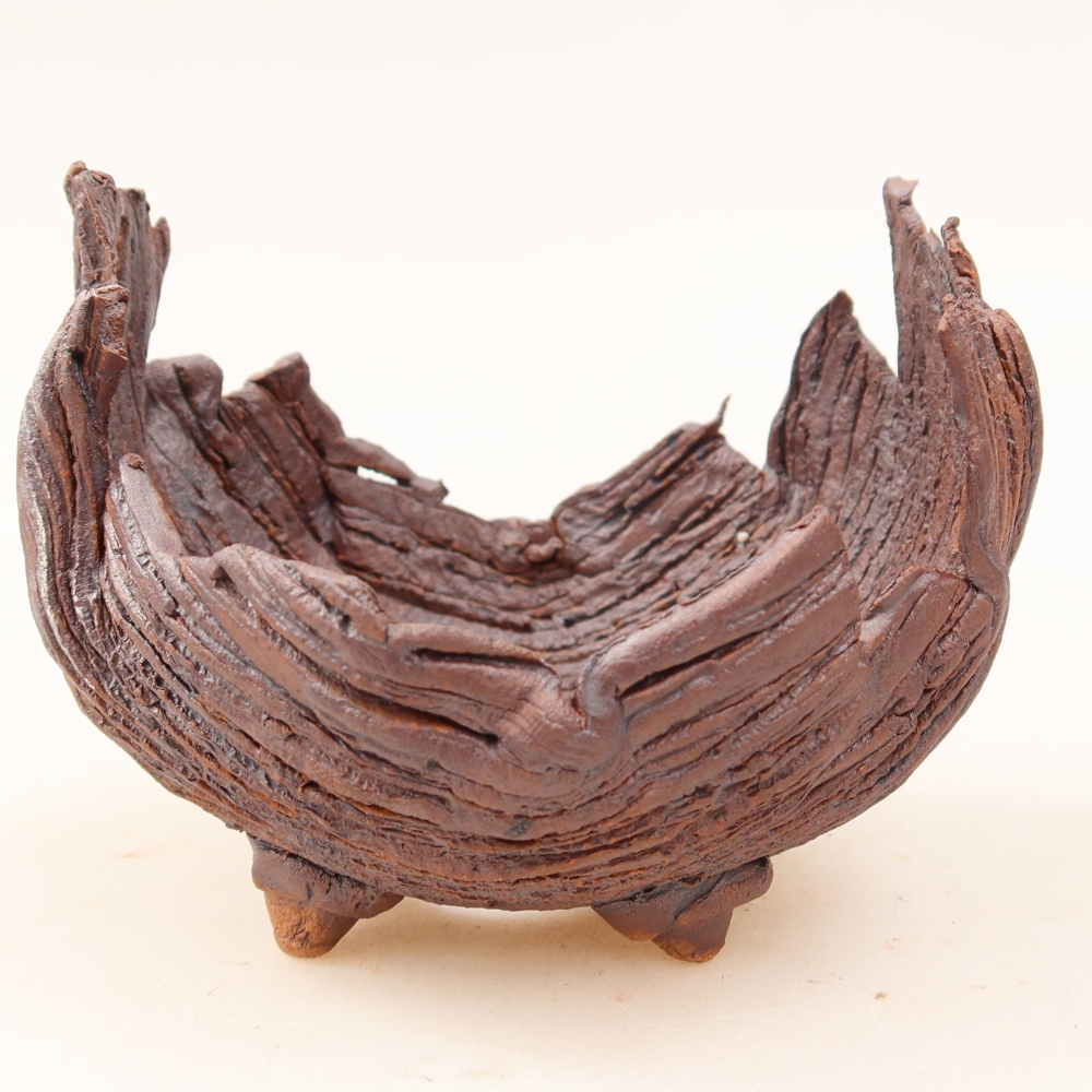 Kerámia héj  9,5 x 8,5 x 8 cm, barna színű