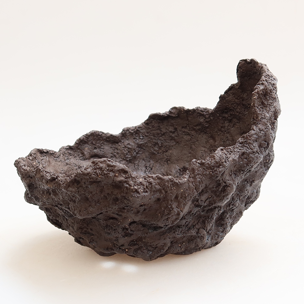 Kerámia tojáshéj, 14,5 x 12 x 13 cm, barna színű