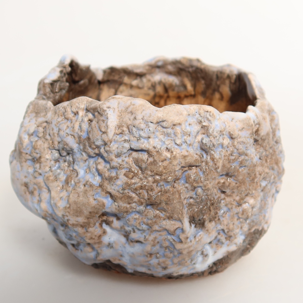 Kerámia héj  7,5 x 7 x 6 cm, szín: kékesbarna