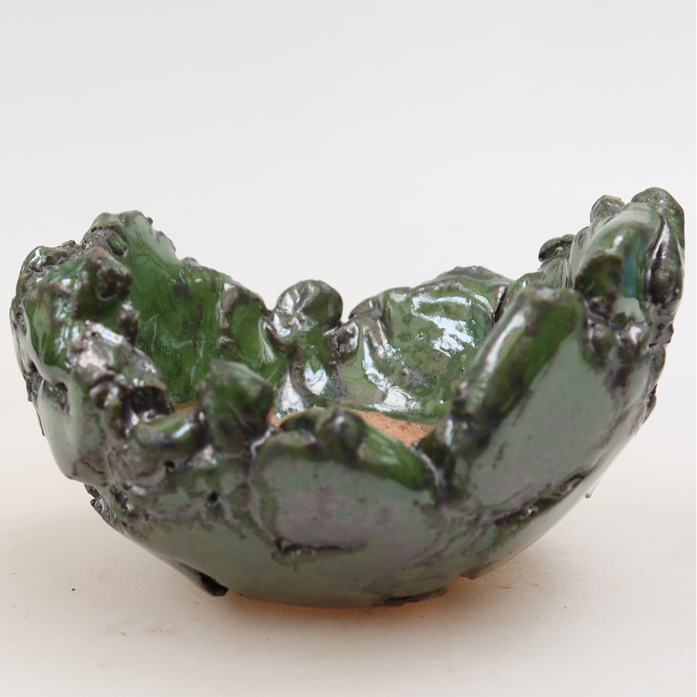 Kerámia héj  9,5 x 9 x 6 cm, zöld színű