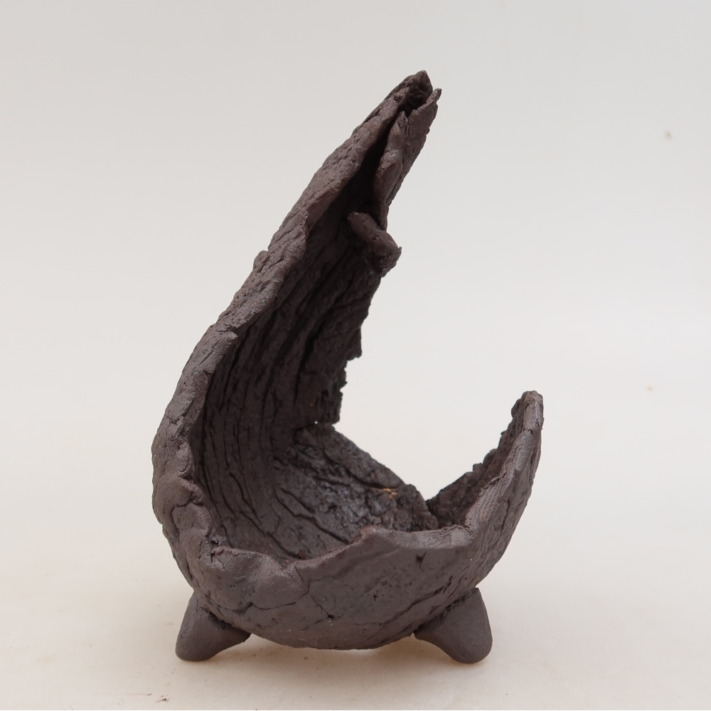 Kerámia héj  7,5 x 8 x 13 cm, barna színű