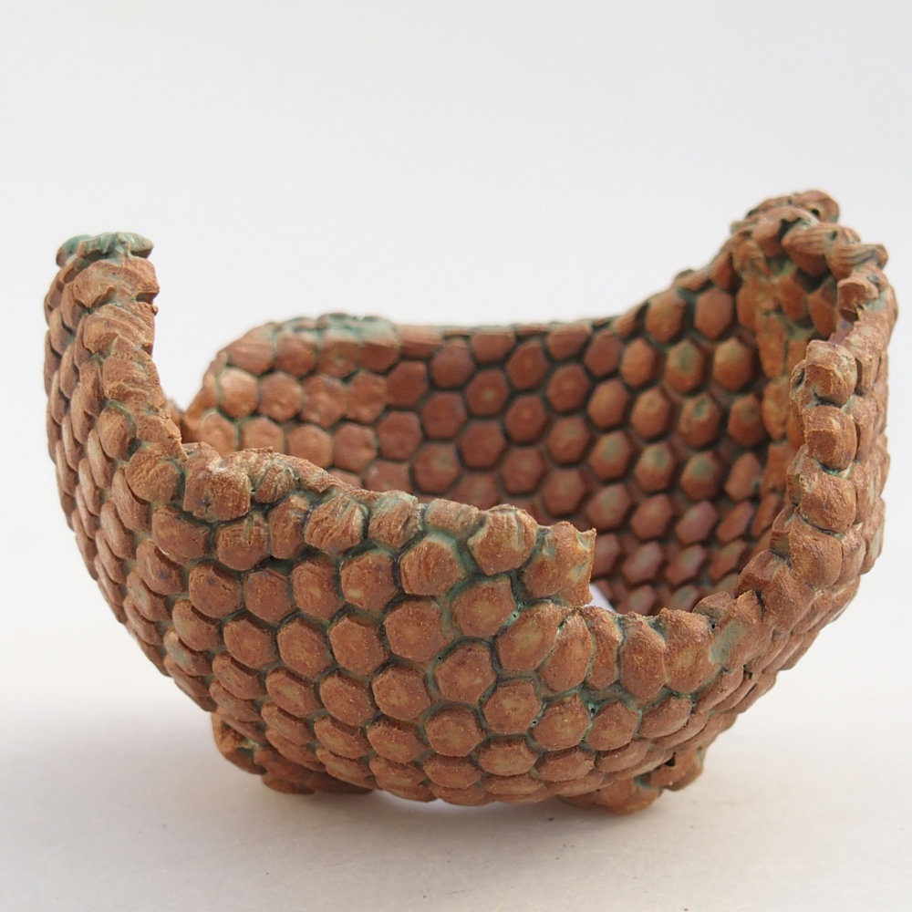 Kerámia kagyló 8 x 8 x 6 cm , színe barna-zöld