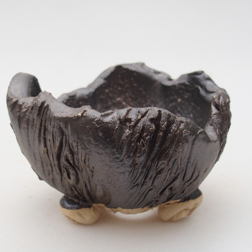 Kerámia kagyló 9 x 9 x 6 cm , fekete színű