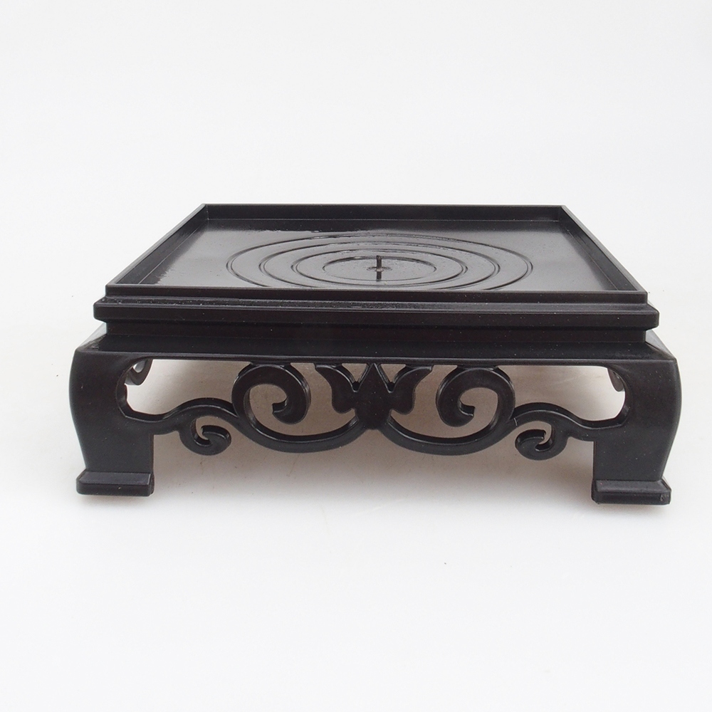 Bonsai asztal műanyag szögletes 12,5 x 12,5 x 4 cm, fekete színben