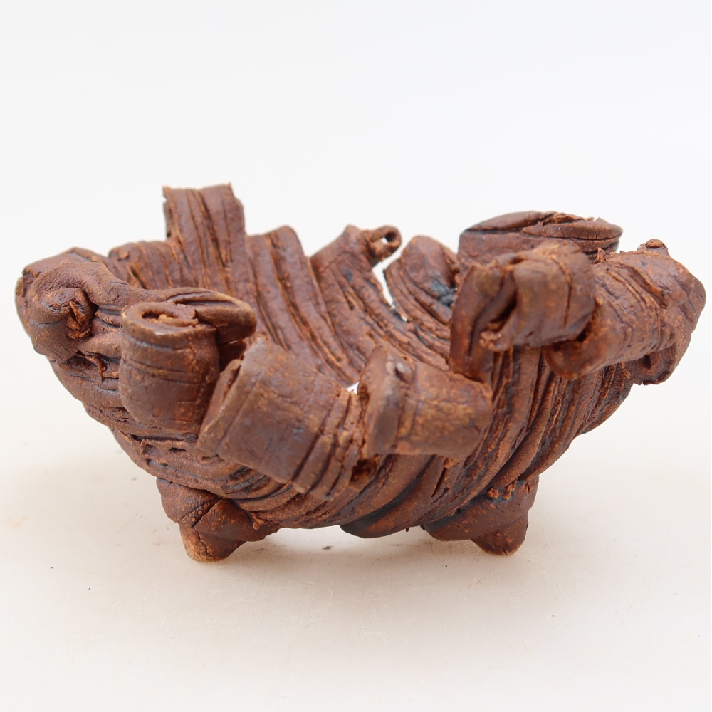 Kerámia héj  11 x 8,5 x 5 cm, barna színű