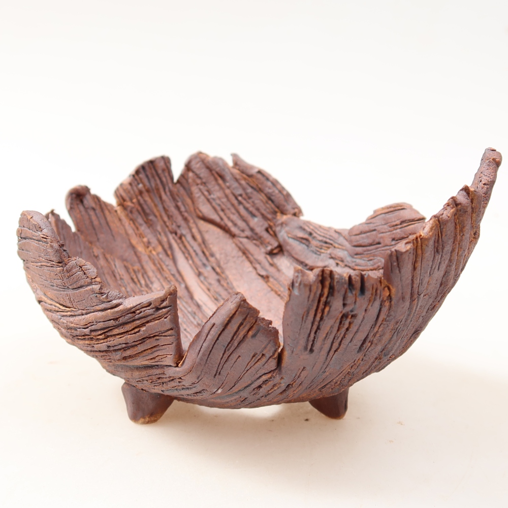 Kerámia héj  14,5 x 11,5 x 7,5 cm, barna színű