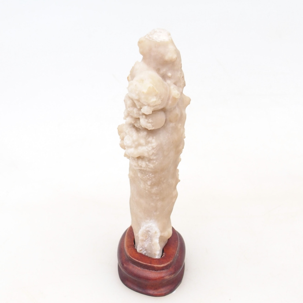 Suiseki - Kő DAI-val (fa alapon)