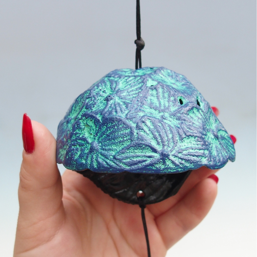 Fém harang, kék-zöld színű