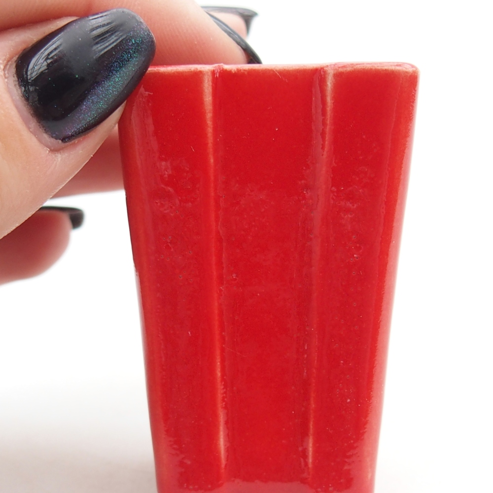 Mini bonsai tál 3,5 x 3,5 x 5,5 cm, piros színben