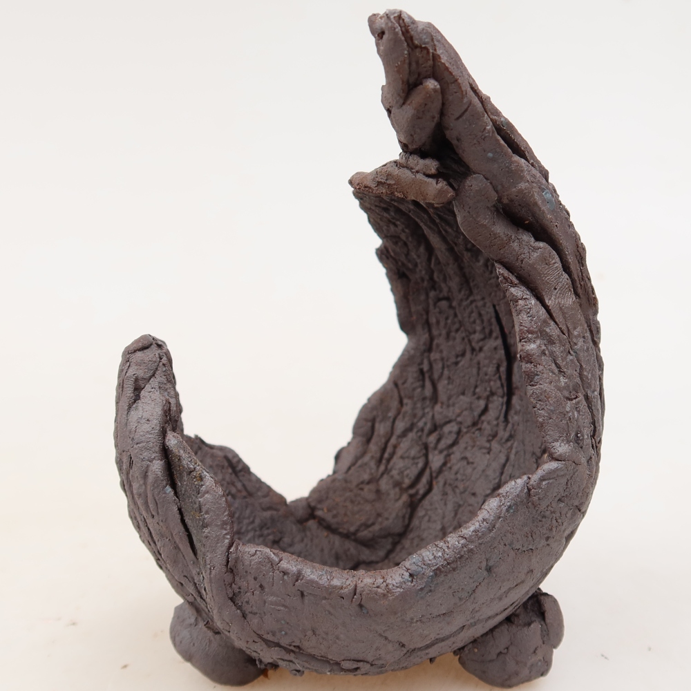 Kerámia héj  7,5 x 7 x 11,5 cm, barna színű