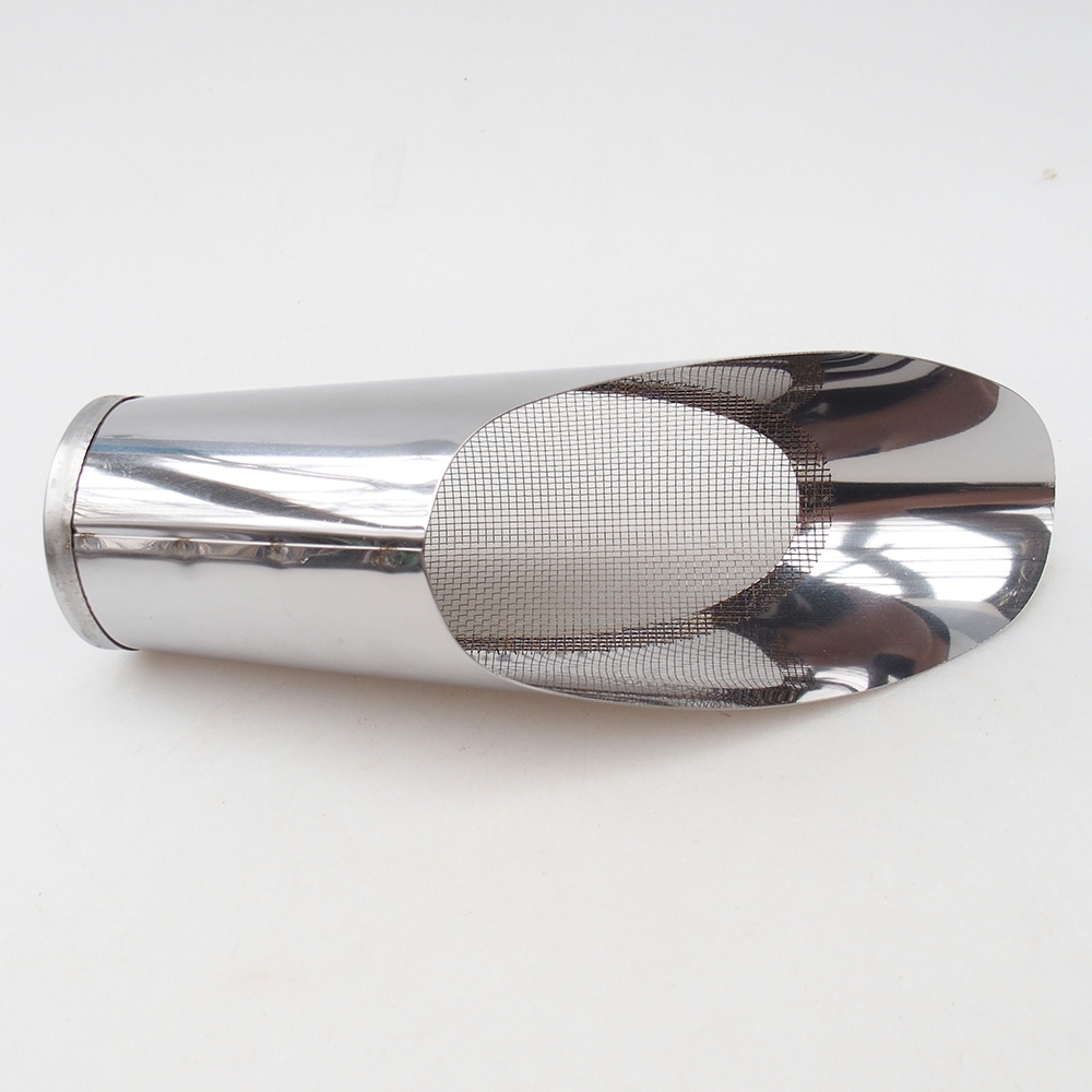 Talajsimító szitával