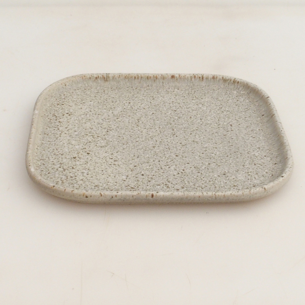 Kerámia tál H36 - 17,5 x 15 x 1 cm - bézs színű