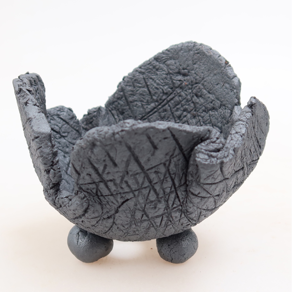 Kerámia héj  10,5 x 9 x 8,5 cm, fém színű
