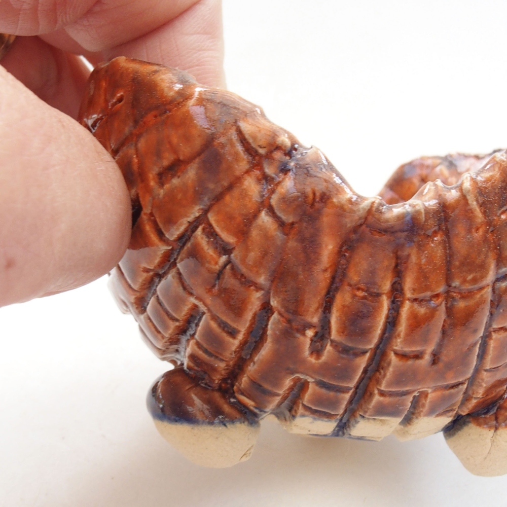 Kerámia kagyló 7,5 x 7 x 6 cm , barna színű