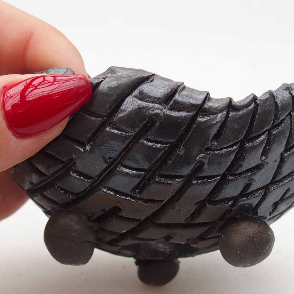 Kerámia kagyló 8,5 x 8 x 5 cm , fekete színű