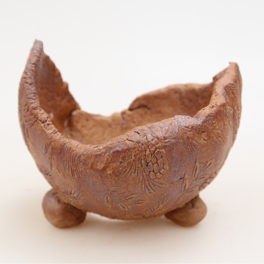 Kerámia héj  9 x 8 x 7 cm, barna színű