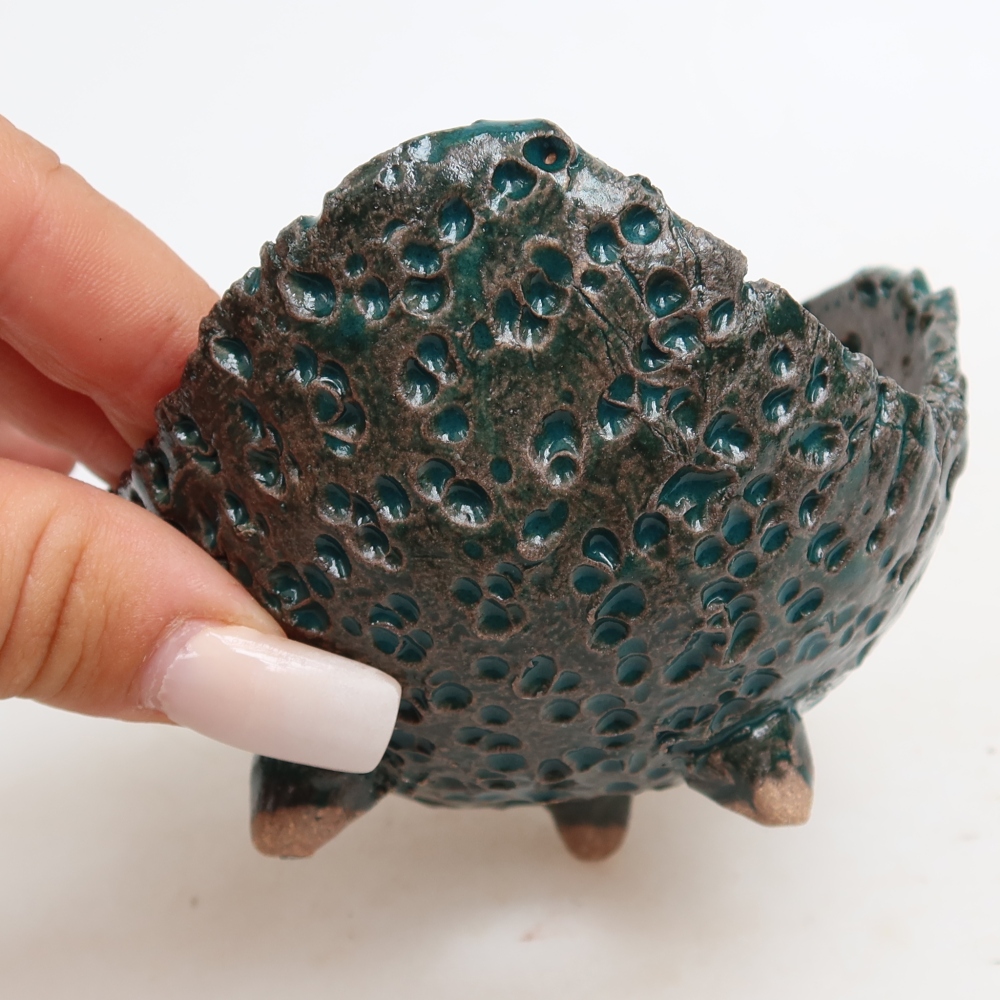 Kerámia héj  10 x 9,5 x 6,5 cm, zöld színű
