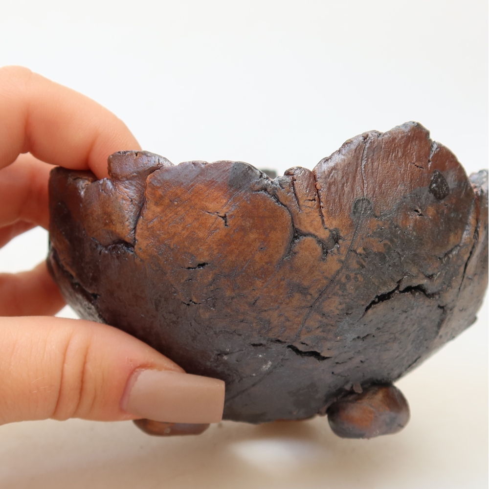 Kerámia tojáshéj, 10,5 × 10,5 × 7 cm, barna színű
