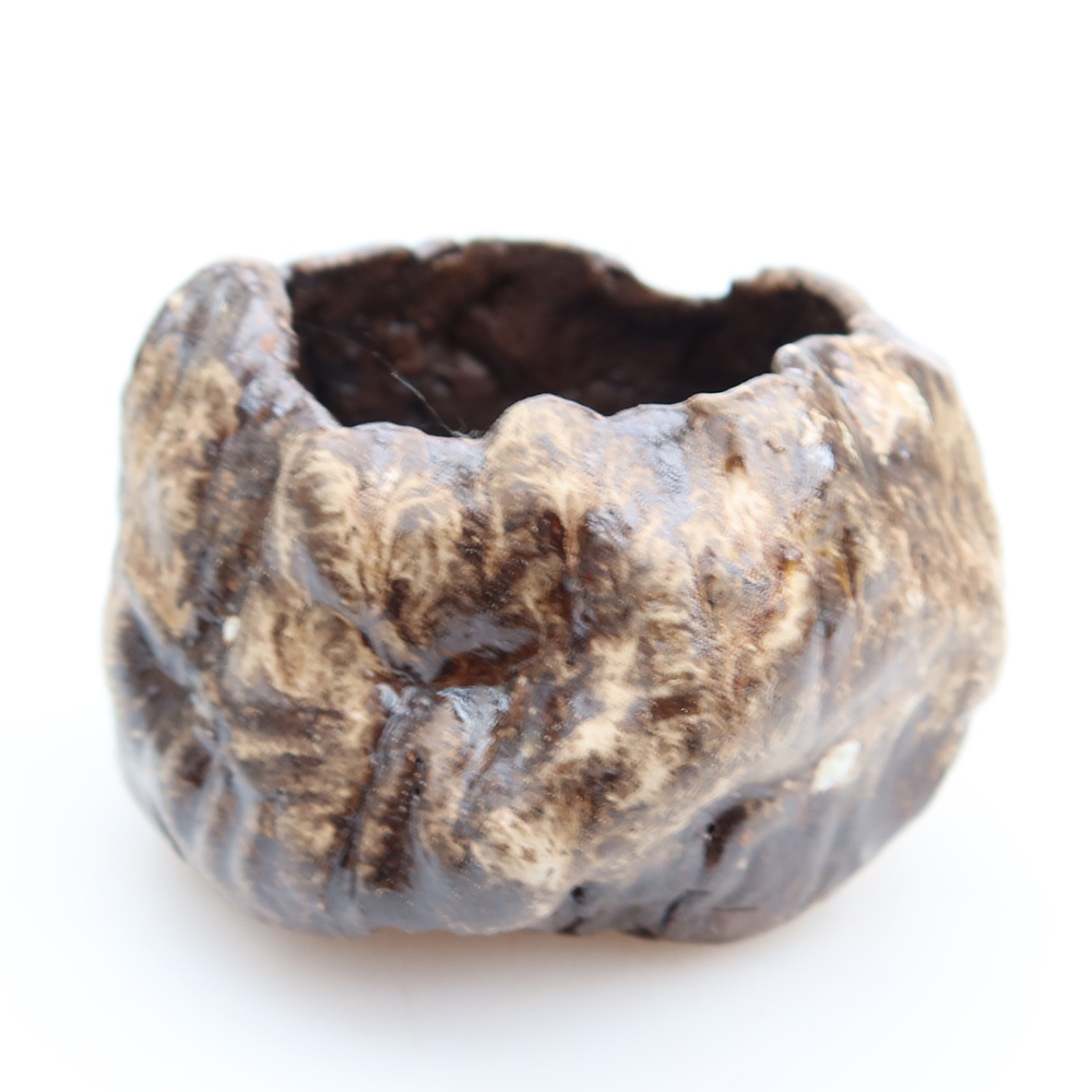 Kerámia tojáshéj, 5 x 5 x 6 cm, barna színű