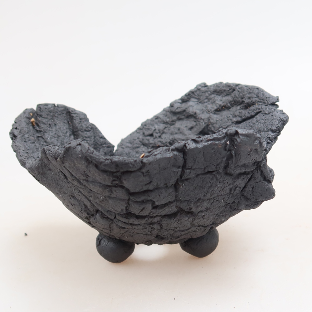Kerámia héj  11 x 11 x 7 cm, fém színű