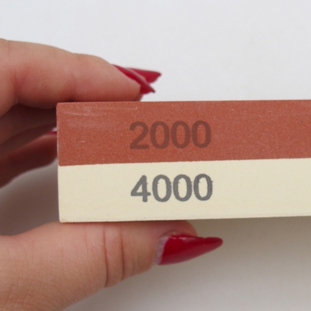 Szerszámcsiszoló finom-granulátum