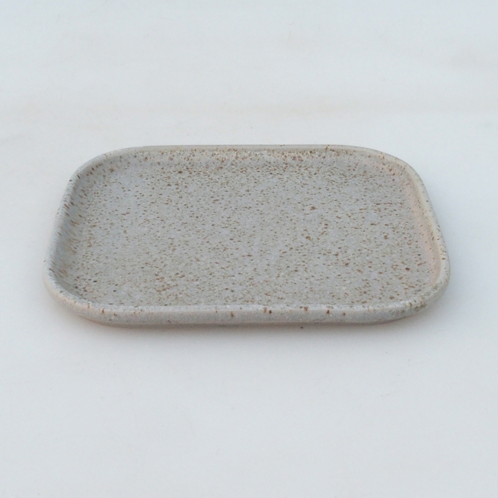 Kerámia tál H38 -12 x 11 x 1 cm - bézs színben