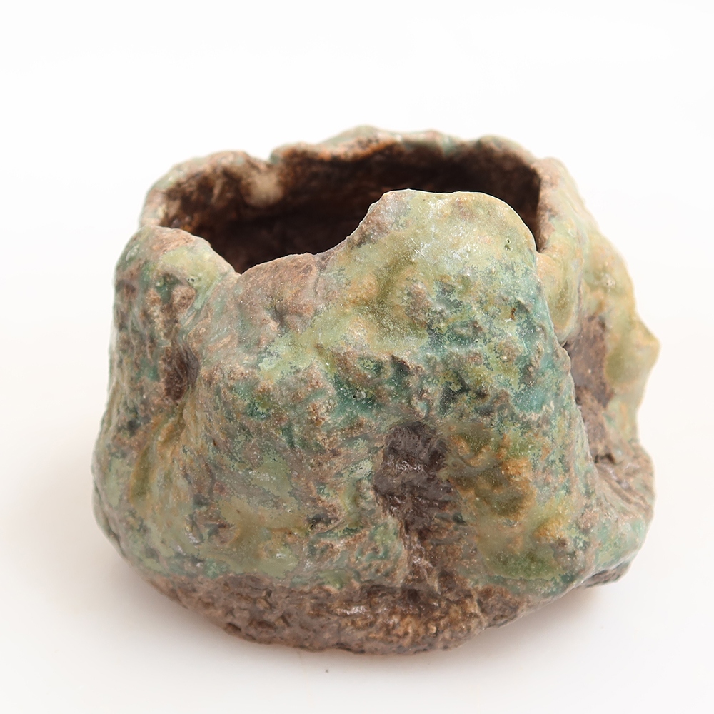 Kerámia tojáshéj  5,5 x 4,5 x 6 cm , zöld színű
