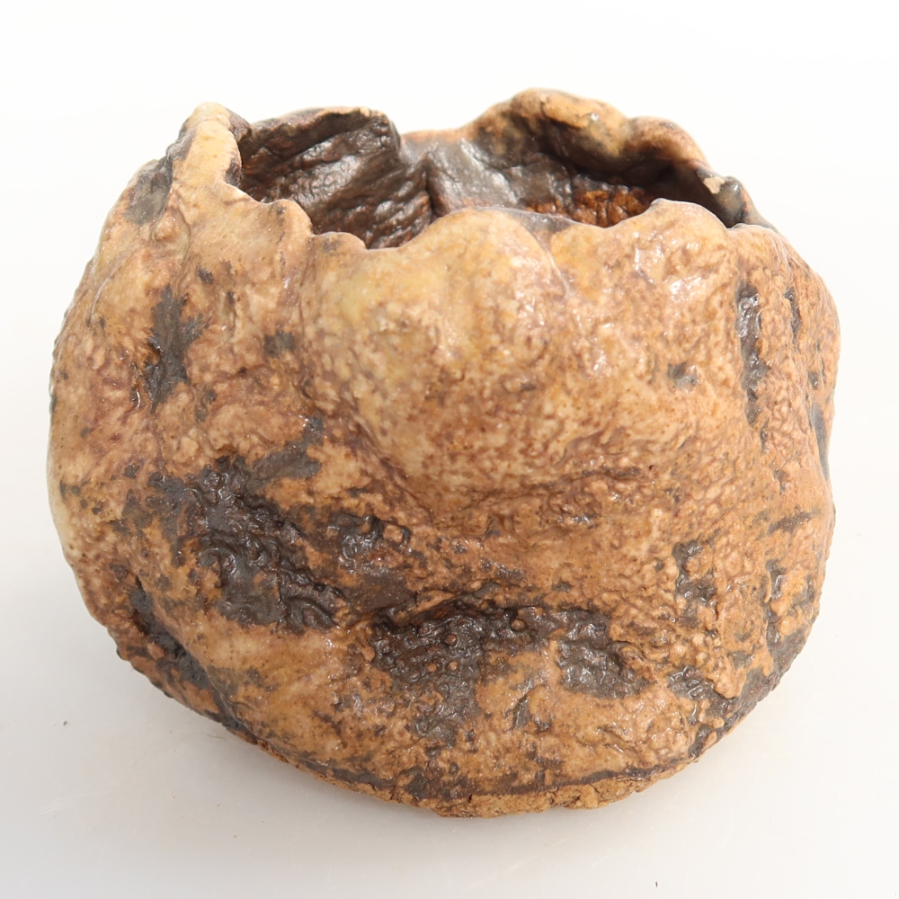 Kerámia kagyló 7 x 6 x 6 cm , színe barna