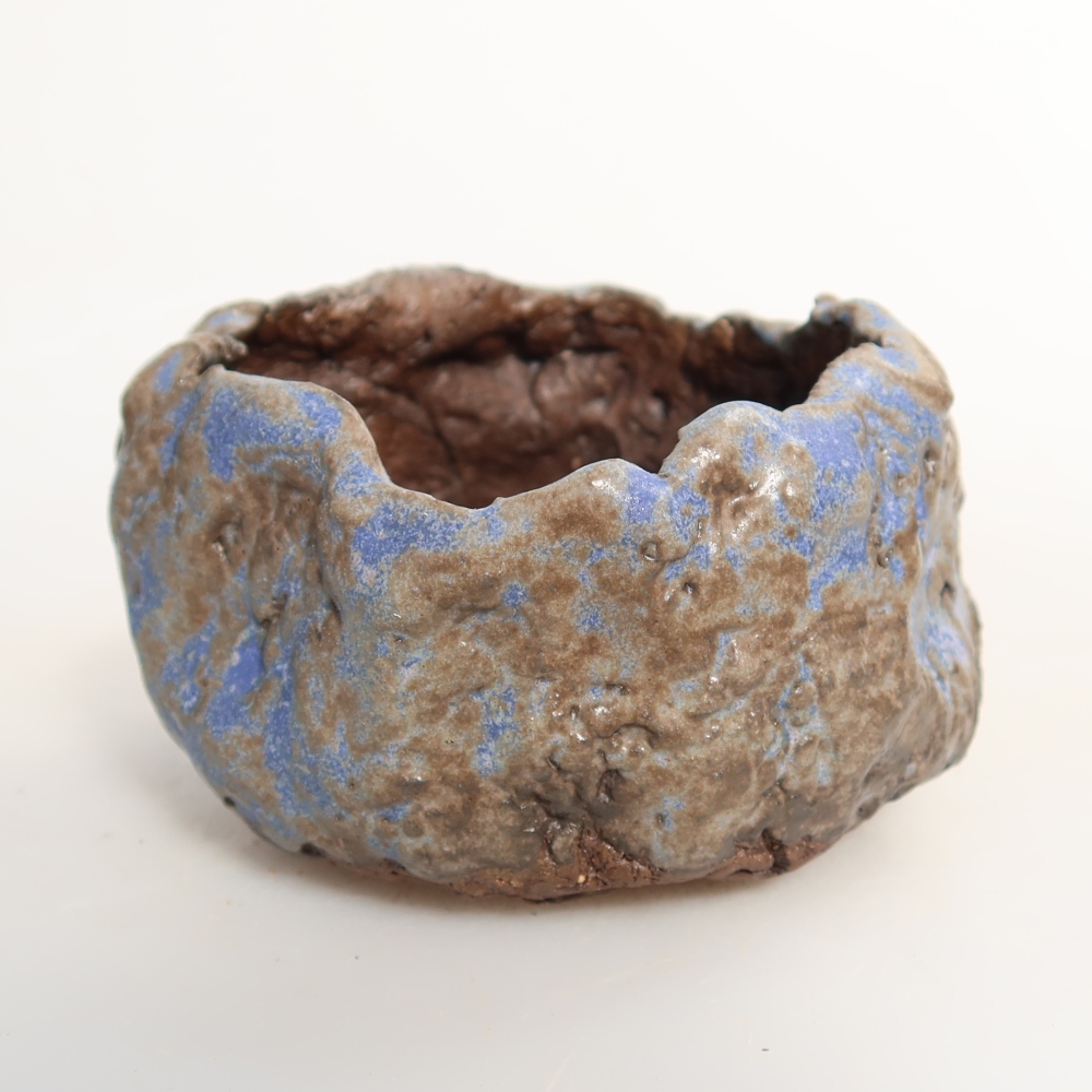 Kerámia héj  7 x 7 x 5 cm, szín: kékesbarna