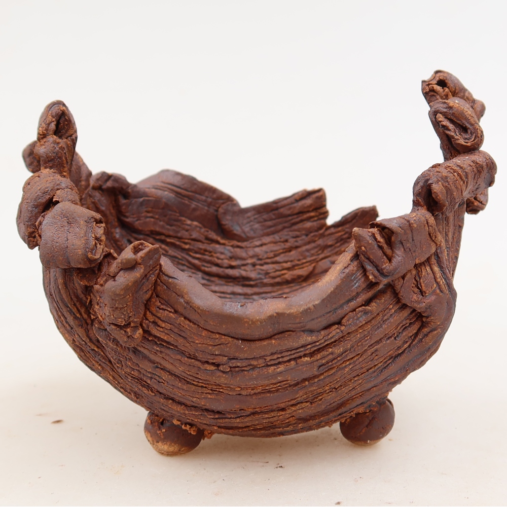 Kerámia héj  11,5 x 10 x 8 cm, barna színű