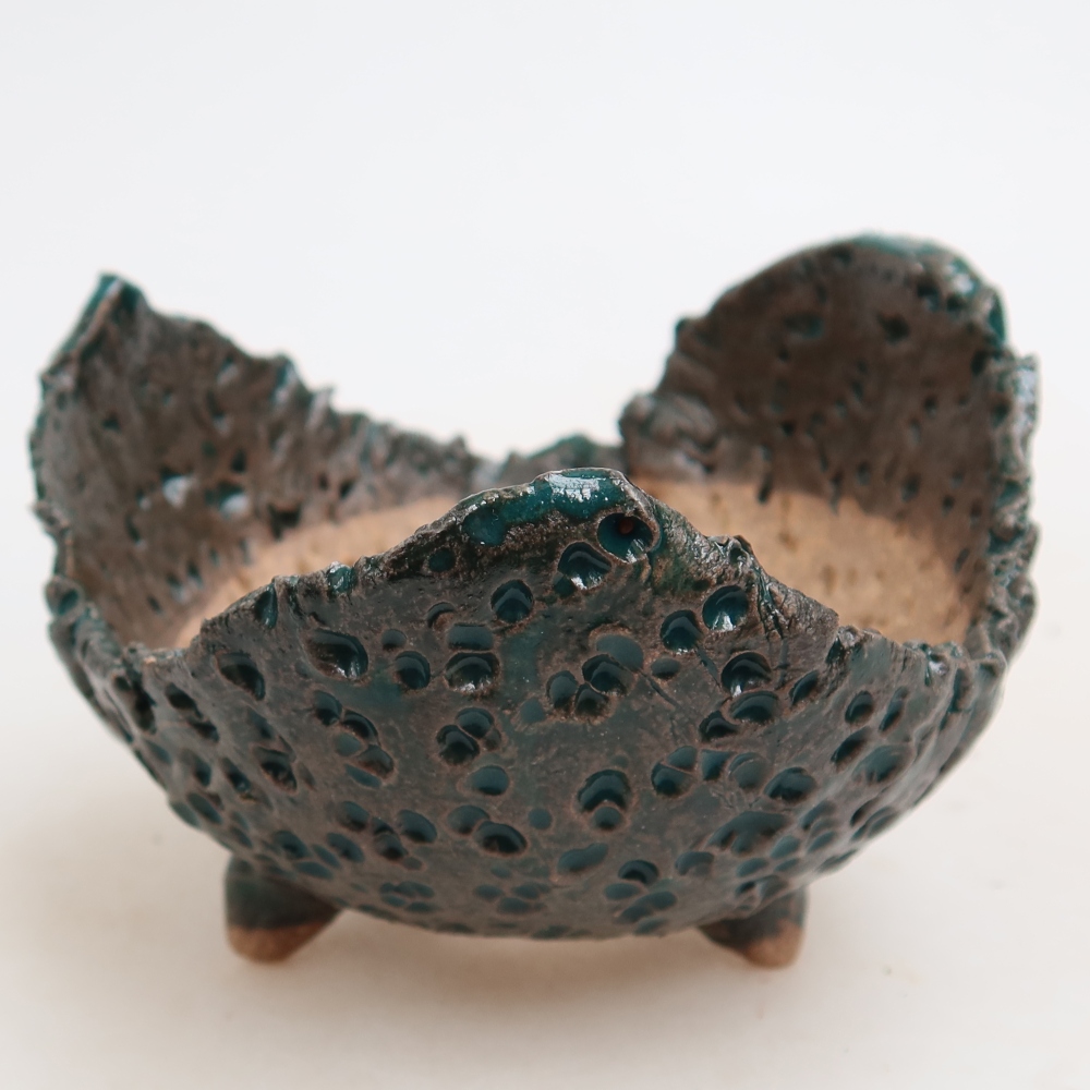 Kerámia héj  10 x 9,5 x 6,5 cm, zöld színű
