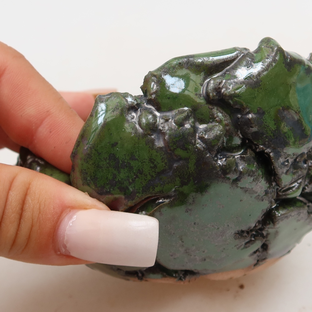 Kerámia héj  9,5 x 9 x 6 cm, zöld színű