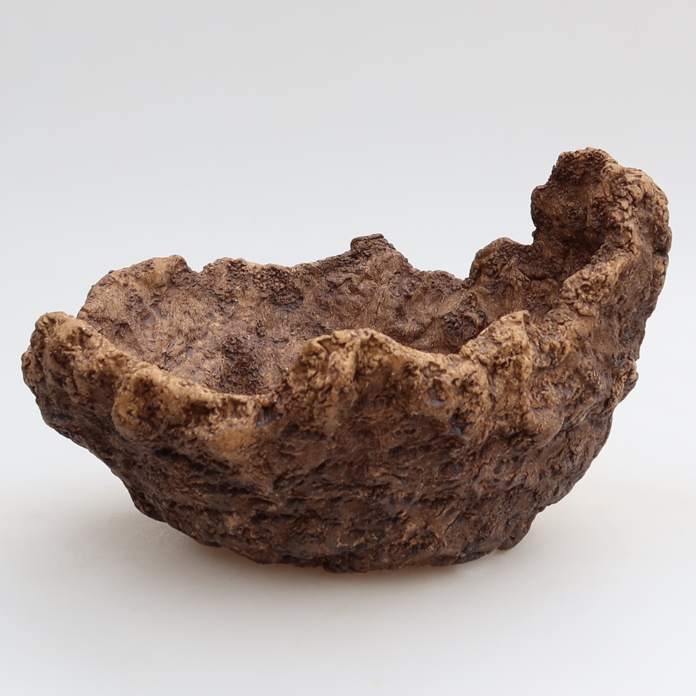 Kerámia tojáshéj, 19,5 x 16 x 13 cm, barna színű
