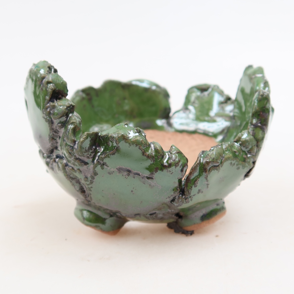 Kerámia héj  9 x 8,5 x 7 cm, zöld színű