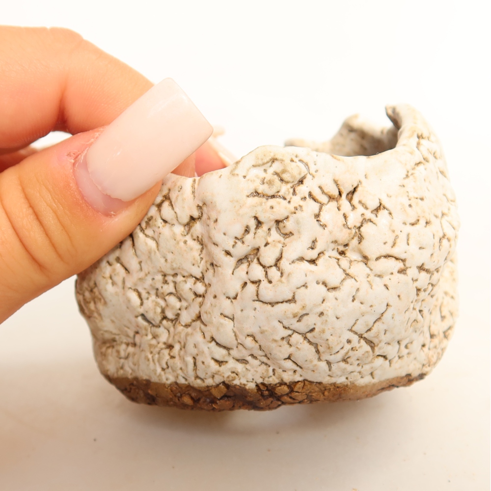 Kerámia héj  7 x 7 x 6 cm, fehér színű