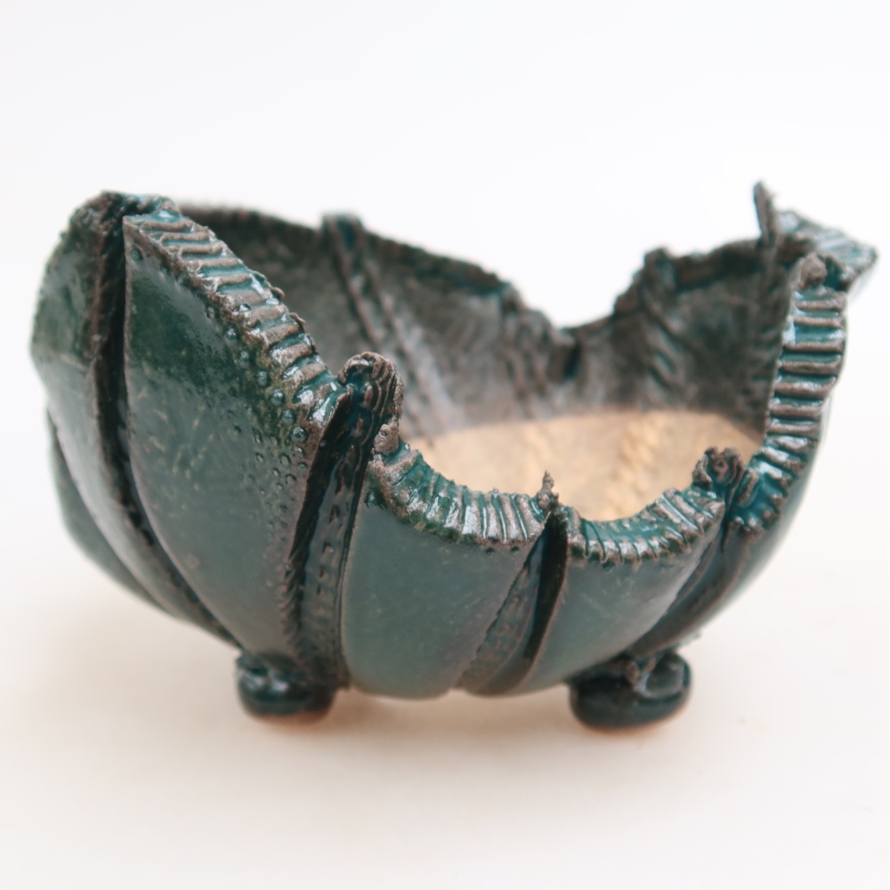 Kerámia héj  10 x 10 x 6 cm, zöld színű