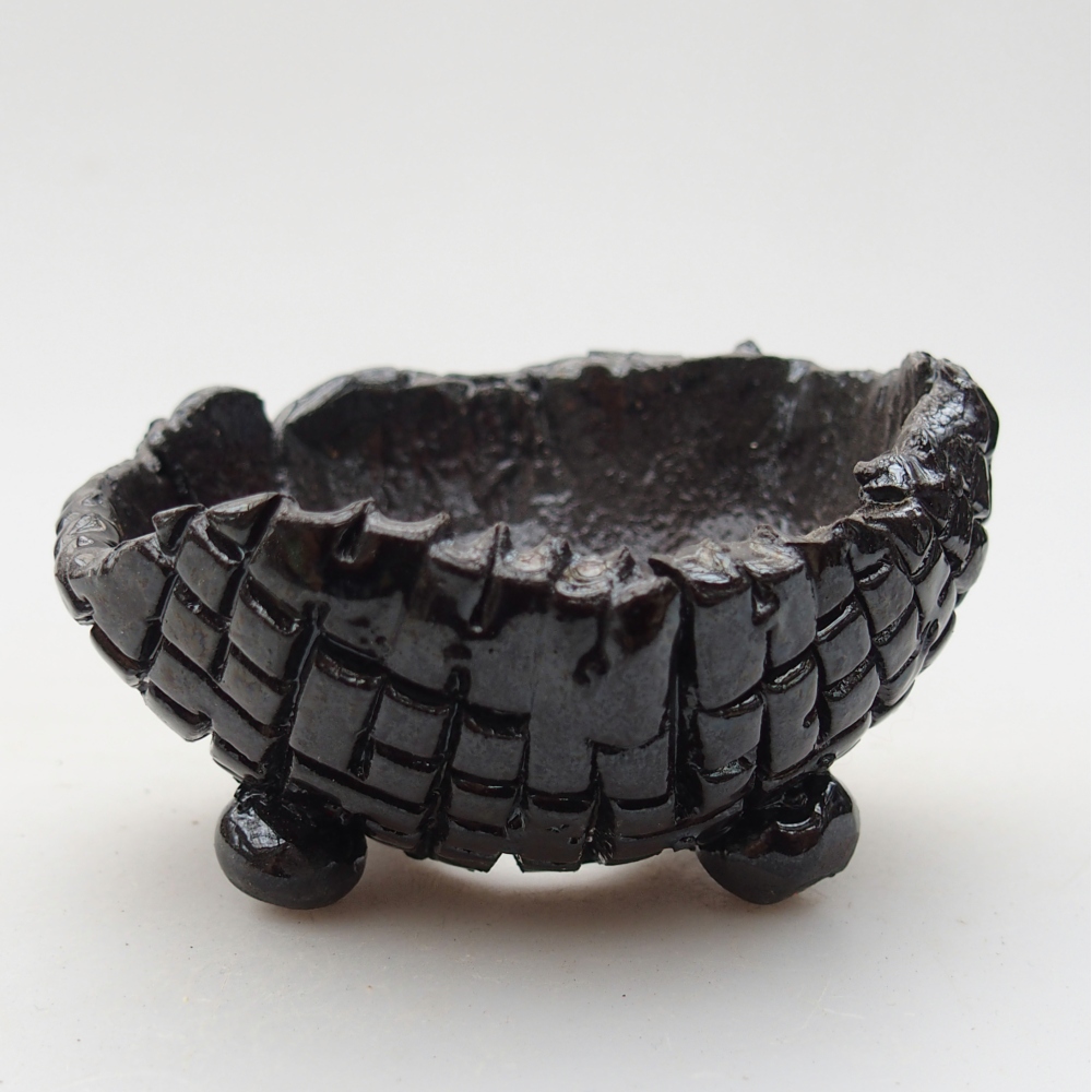 Kerámia kagyló 8,5 x 8 x 5 cm , fekete színű