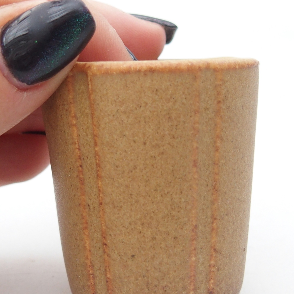 Mini bonsai tál 4 x 4 x 4,5 cm, barna