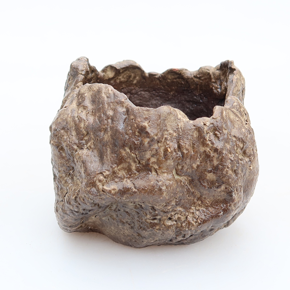 Kerámia tojáshéj  5,5 x 5,5 x 6 cm , barna színű