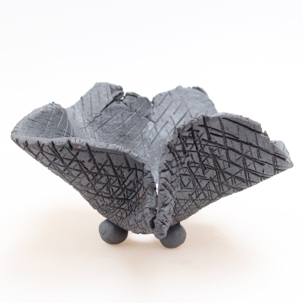 Kerámia héj  15 x 14 x 8 cm, fém színű