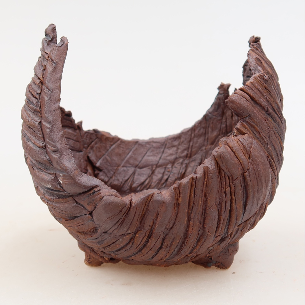 Kerámia héj  10 x 9 x 9 cm, barna színű