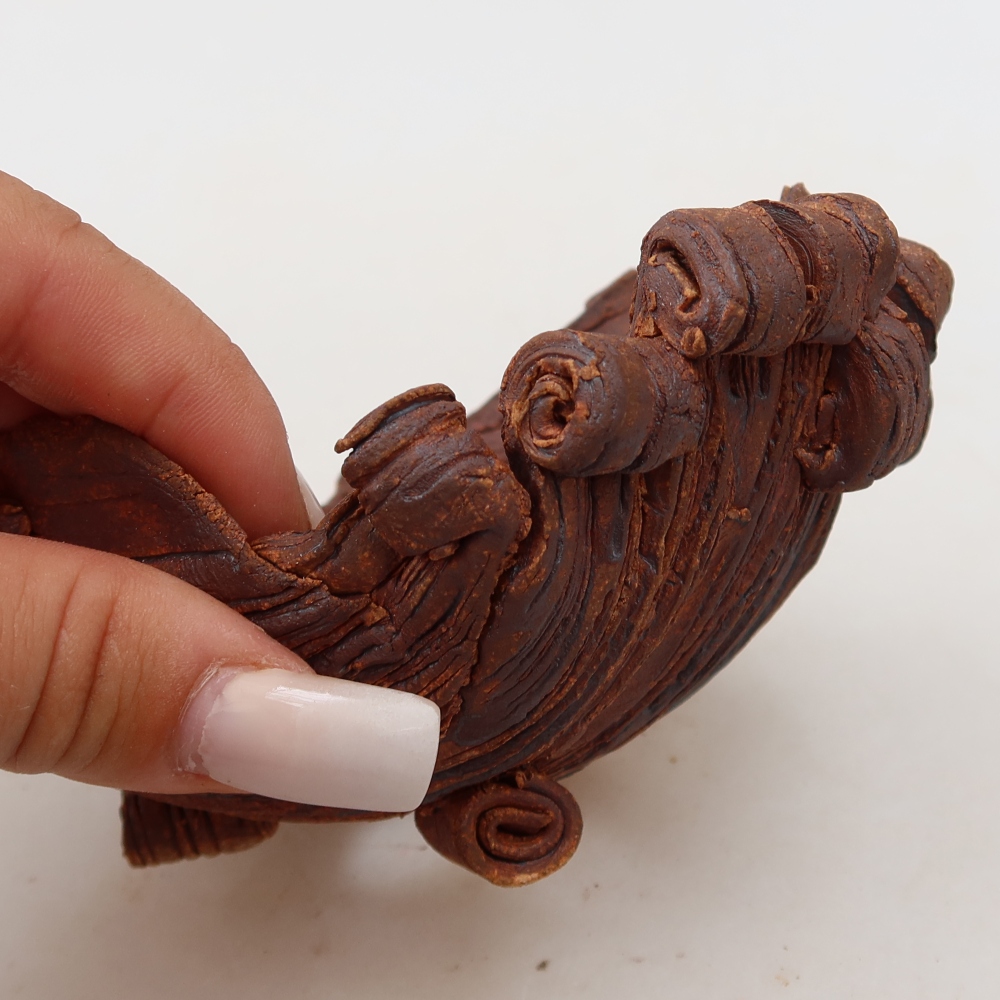 Kerámia héj  13,5 x 10,5 x 7 cm, barna színű
