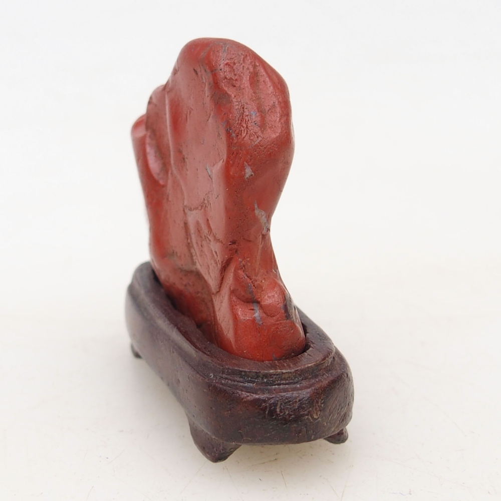 Suiseki - Kő DAI-val (fa alapon)