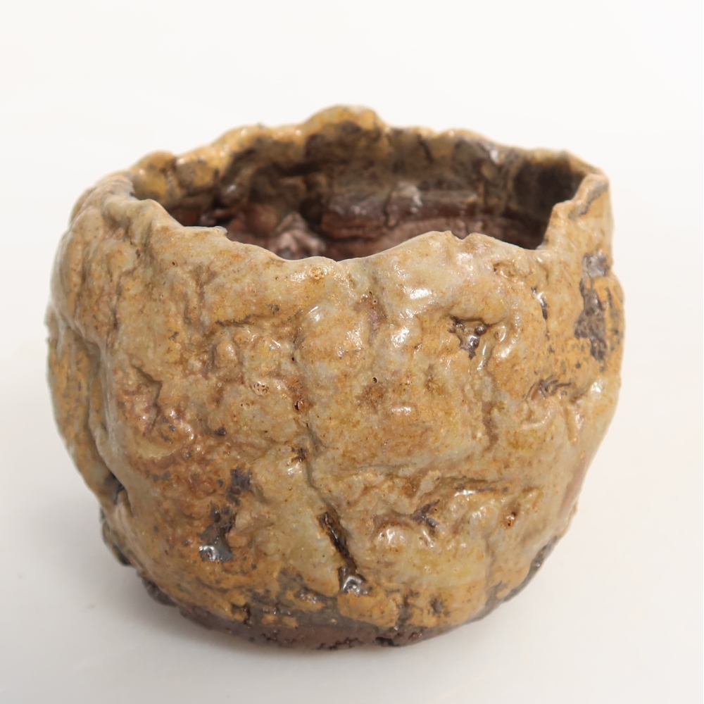 Kerámia héj  7 x 6,5 x 6,5 cm, barna színű
