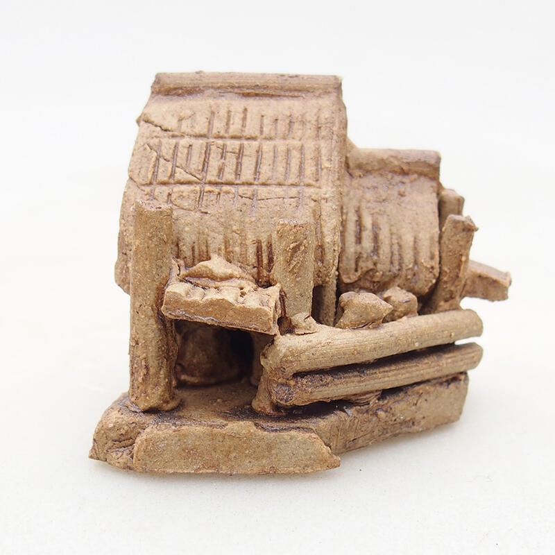 Kerámia figura - Hut F32