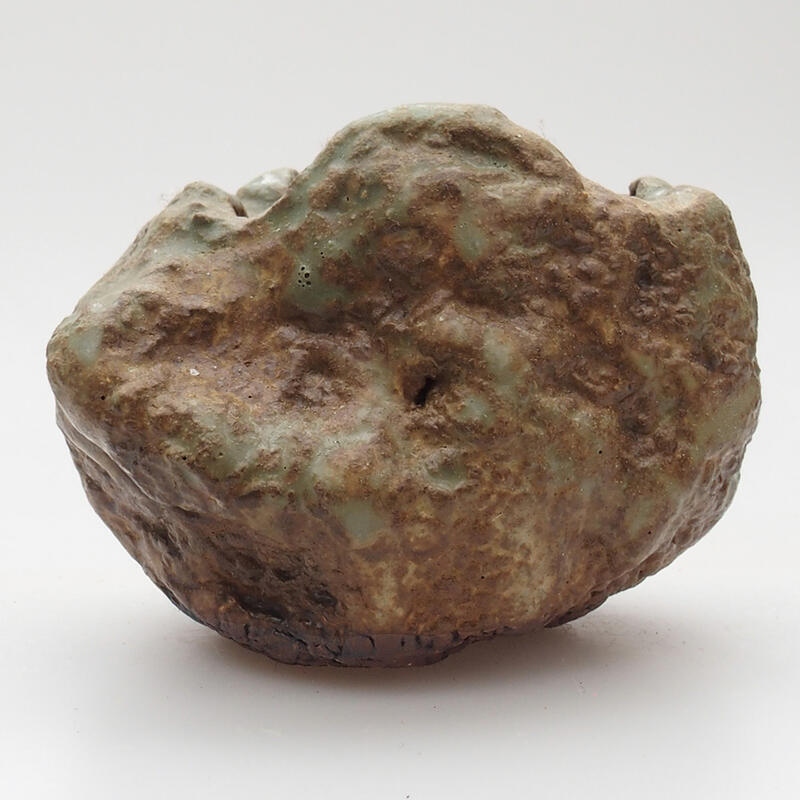 Kerámia kagyló 4 x 5 x 4,5 cm , színe zöld-barna