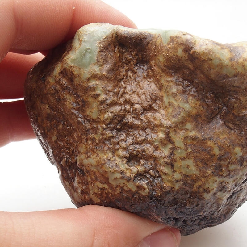 Kerámia kagyló 6 x 5 x 5 cm , színe zöld-barna